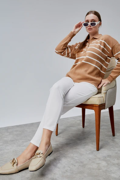 Kadın Polo Yaka Oversize Çizgili 4 Düğmeli Triko Kazak Vizon - Resim 6