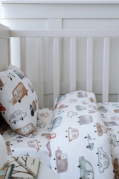 NOU Renkli Araçlı Organik Bebek Nevresim Takımı (100X150) - Vehicle Attack - 4