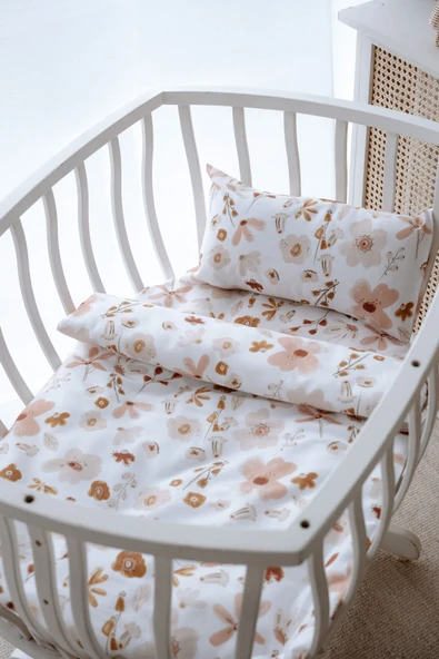 NOU Çiçek Bahçesi Organik Anne Yanı Nevresim Takımı (60x100) - Floral Joys