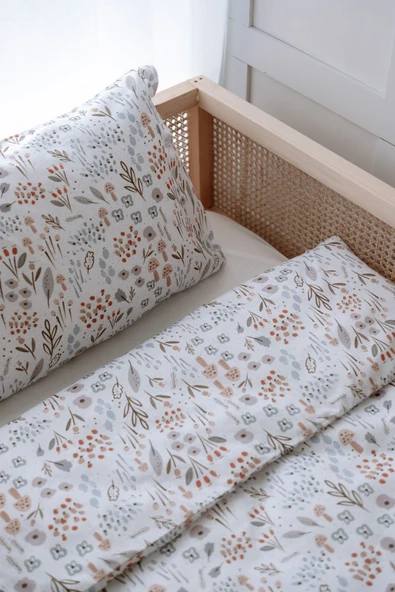 NOU Minimal Çiçekli Organik Tek Kişilik Nevresim Takımı (160x220) - Woodland Floral