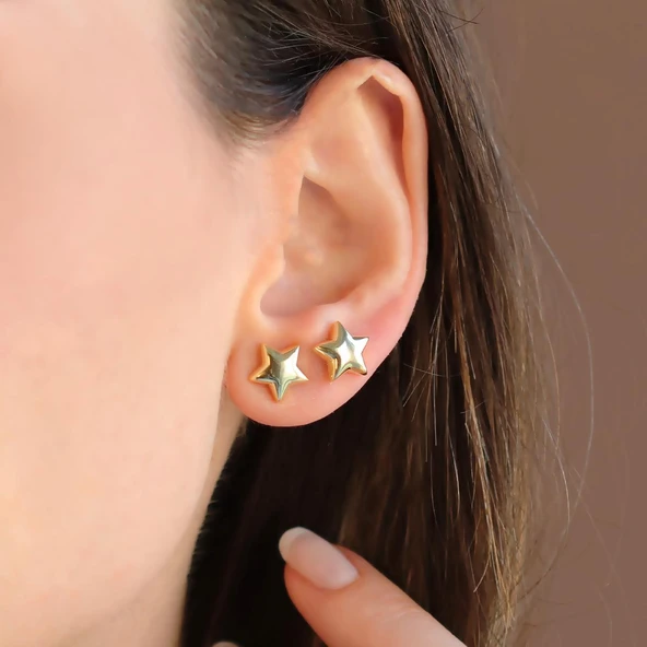 Yıldızlı Bombeli Gold Nokta Gümüş Küpe ürün görseli 1