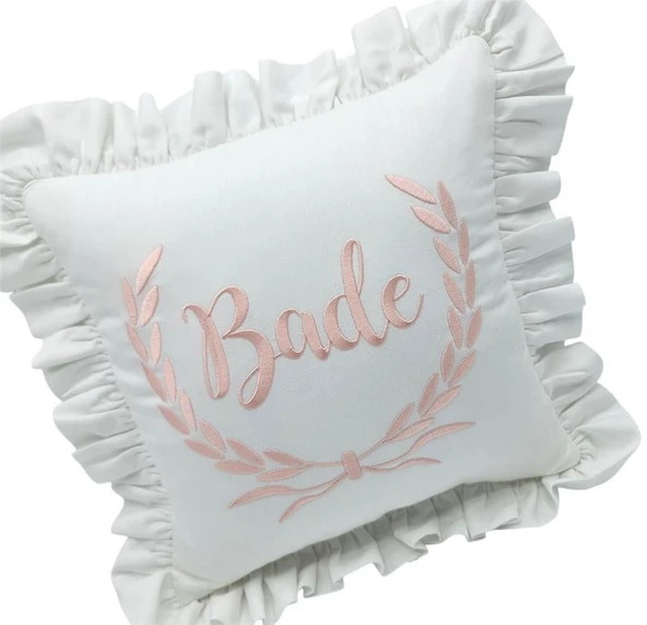 Kişiye Özel Nakışlı  Laruel Desenli Fırfırlı Doğum Yastığı Beyaz- Pudra Pembe - 3