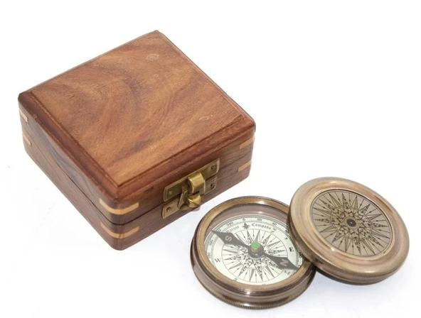 CEYLAN ADAM Ahşap Kutulu Pusula Ksk2127 ürün görseli