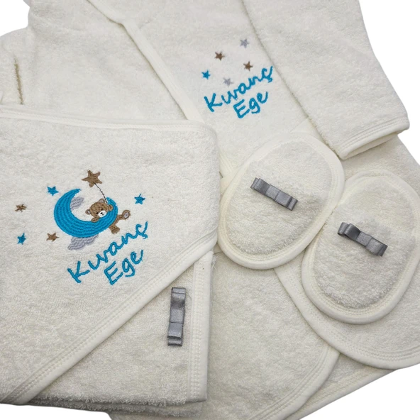 İsimli Kundak Havlusu ve Bornoz 0-3 Yaş Ayıcık Temalı