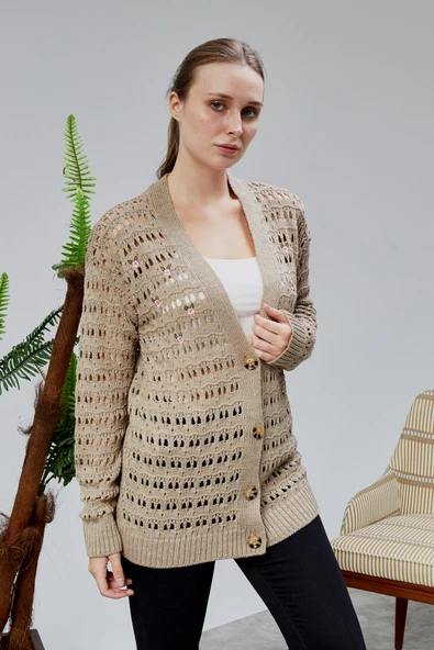 Lugmo Kadın Triko Hırka Çiçek Nakışlı Delikli Standart Beden Vizon - Resim 7