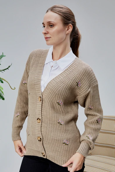 Lugmo Kadın Triko Hırka Çiçek Nakışlı Standart Beden Vizon - Resim 2