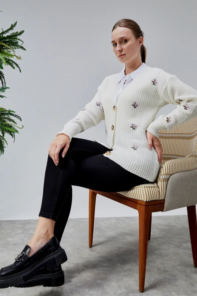 Lugmo Kadın Triko Hırka Çiçek Nakışlı Standart Beden Ekru - Resim 9