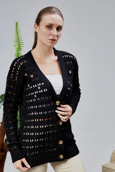 Lugmo Kadın Triko Hırka Çiçek Nakışlı Delikli Standart Beden Siyah - Resim 3