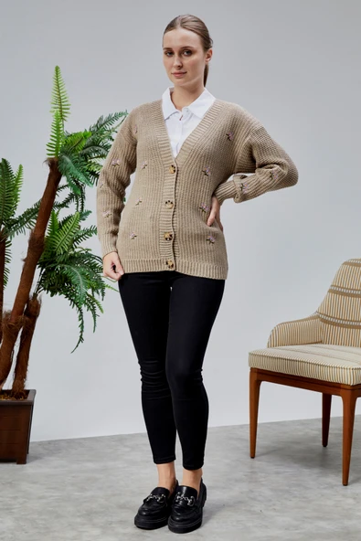 Lugmo Kadın Triko Hırka Çiçek Nakışlı Standart Beden Vizon - Resim 10