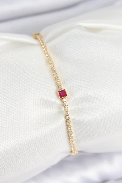 Pirinç Zirkon Taşlı Kare Model Gold Renk Kadın Bilekilk - EBJ250802W37123 ürün görseli