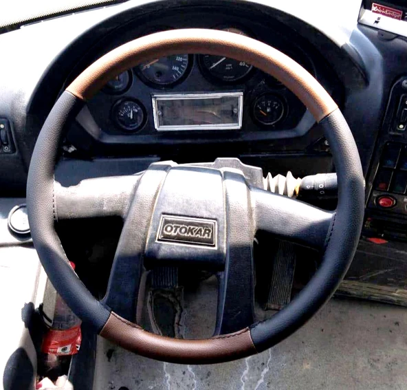 DİKİŞLİ DİREKSİYON KILIFI SİYAH DERİ KAHVE DERİ SİYAH DİKİŞLİ OTOKAR 2008 KASA İÇİN ürün görseli