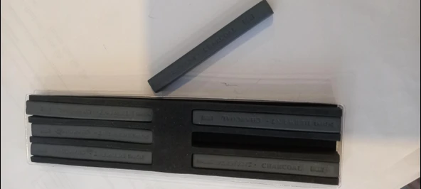 derwent conpressed charc 35997 blocks 6 light ürün görseli