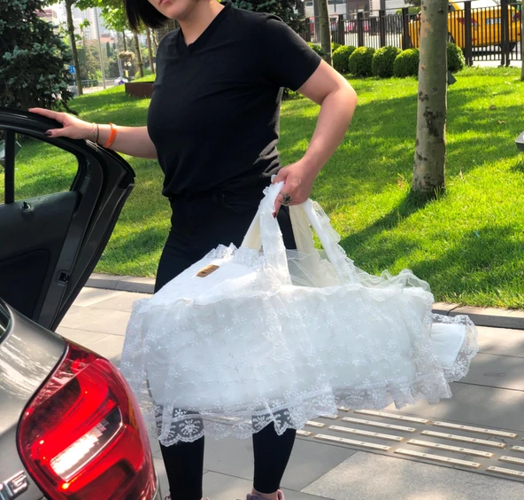 Sema Baby Fistolu Güpürlü Lüks Yenidoğan Bebek Yatağı - Ekru - Resim 3