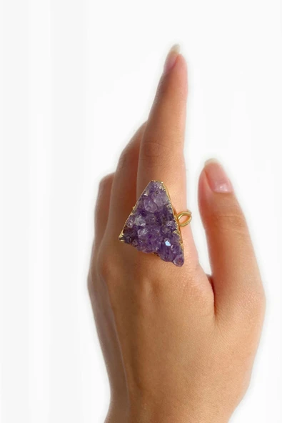 Nesra Özel Tasarım Hafif Doğal Taş Ayarlanabilir Altın Pirinç Kaplama Kararmaz Kadın Yüzük