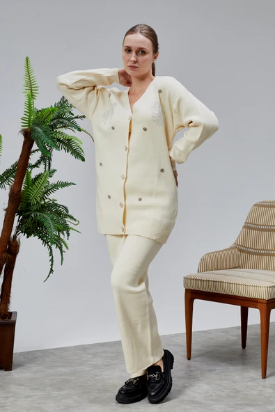 Kadın Triko Takım Taşlı Standart Beden Ekru ürün görseli