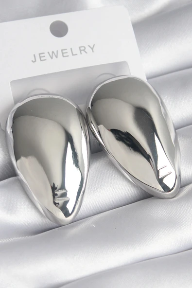 Pirinç Gümüş Renk Badem Model Kadın Küpe ürün görseli