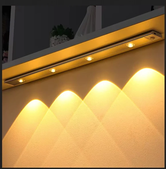 SİYAH RENK 4 LED 50 CM HAREKET SENSÖRLÜ LED IŞIK TEZGAH ALTI OFİS EV LED LAMBA ürün görseli