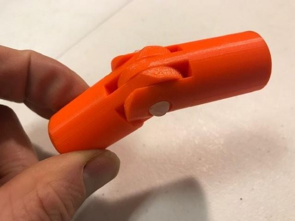 Emt Boru İçin Makerpipe Menteşe Plastik Aparat - 1