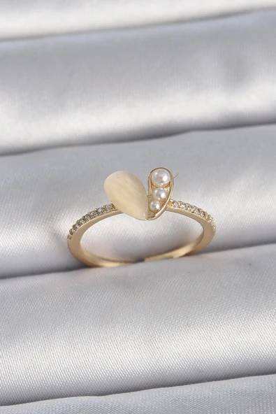 Pirinç Gümüş Renk Ayarlanabilir Zirkon Taşlı Beyaz Mineli Kalp Model Kadın Yüzük ürün görseli