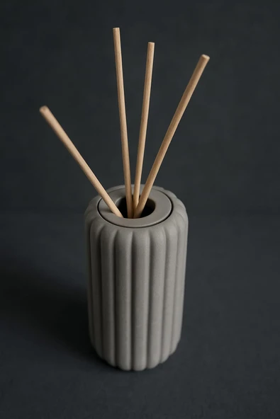 Gri Beton Oda Kokusu Şişesi Ve Çubuğu