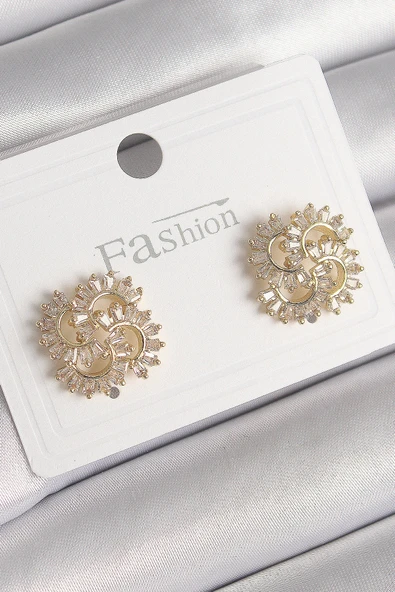 Pirinç Gold Renk Zirkon Taşlı Yonca Model Kadın Küpe ürün görseli