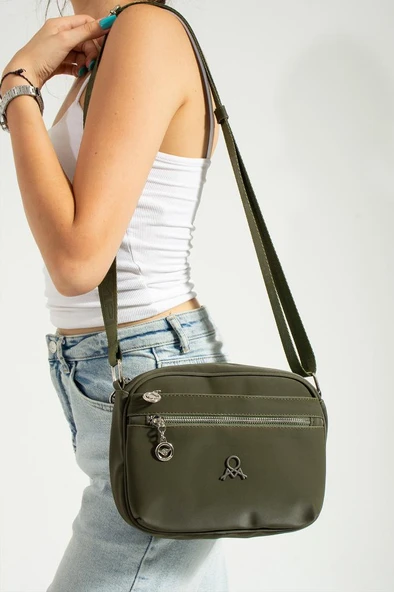 Kadın Postacı Çanta 23*18 Cm Çapraz Askılı Omuz Çantası Mega Bag Günlük Kullanıma Uygun ürün görseli