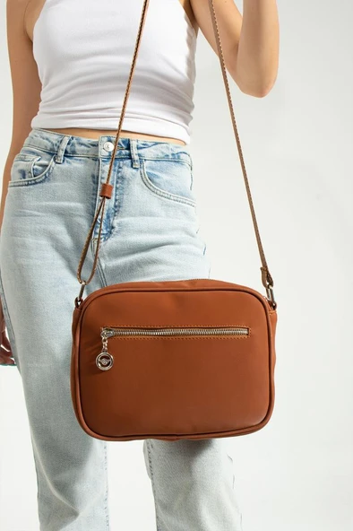 Kadın Postacı Çanta 23*18 Cm Çapraz Askılı Omuz Çantası Mega Bag Günlük Kullanıma Uygun - Resim 6