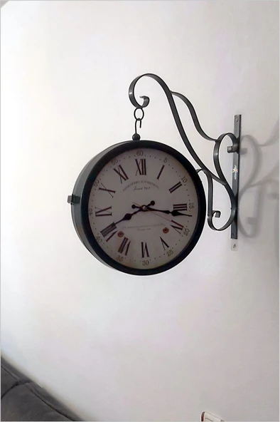 Büyük 45cm Sessiz Yuvarlak Çelik Çift Taraflı Caml Dikey Duran İki Yönlü İstasyon Saat Station Clock ürün görseli 1