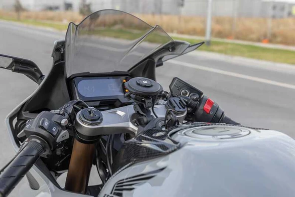 QUADLOCK USB HAVA KOŞULLARINA DAYANIKLI KABLOSUZ ŞARJ BAŞLIĞI - Resim 3