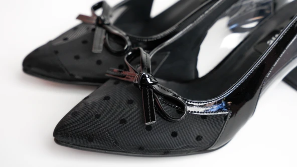 Assortie Siyah Puantiyeli Rugan Detaylı Topuklu Slingback Ayakkabı - 3