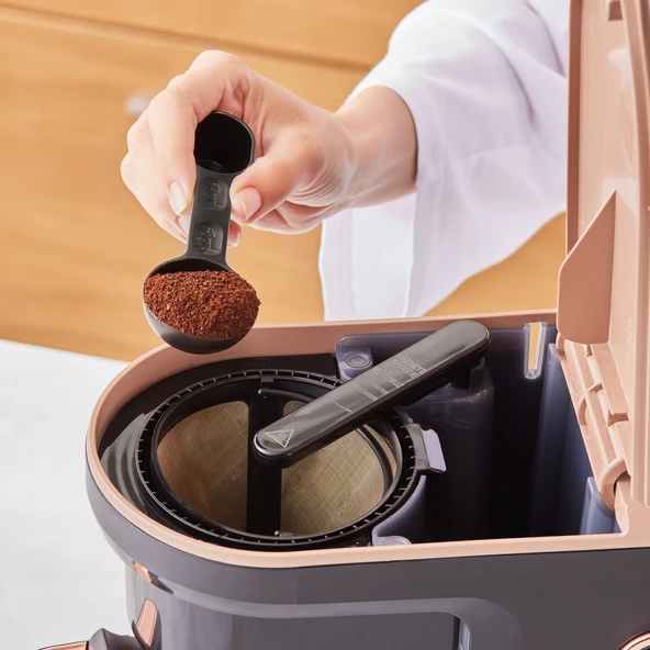 Karaca Hatır Plus 5 in 1 Konuşan Közde ve Sütlü Türk Kahvesi ve Filtre Kahve Makinesi Rosie Brown - Resim 3