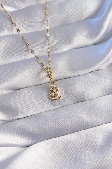 316L Çelik Zincir Gold Renk Zirkon Taşlı Sedefli Ay Figürlü Kolye - TJ-BKO8805 ürün görseli 1