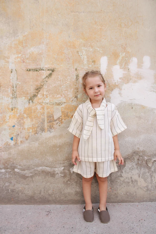 Haki Çizgili Yaka Bağlamalı Alt Üst Takım - Resim 6