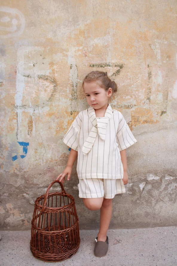 Haki Çizgili Yaka Bağlamalı Alt Üst Takım - Resim 4