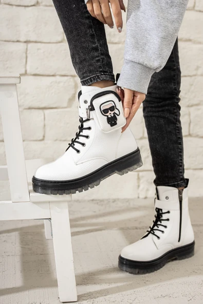 Beyaz Rugan Fermuarlı Cep Detaylı Kız Çocuk Botu - 3