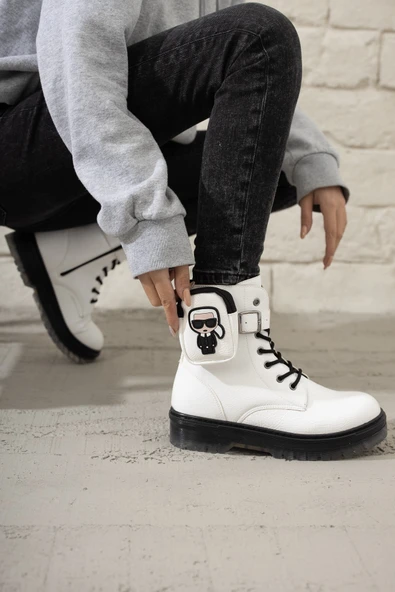 Beyaz Rugan Fermuarlı Cep Detaylı Kız Çocuk Botu - 2