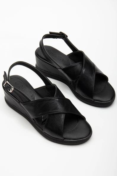 Kadın Dolgu Topuklu Ayakkabı Sandalet Siyah Çapraz Bantlı Suni Deri - Resim 2