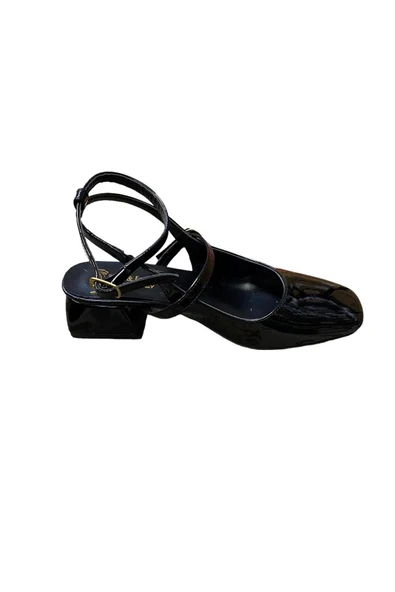 AYEM Kadın Kısa Kalın Topuklu Rugan Yazlık Babet ürün görseli