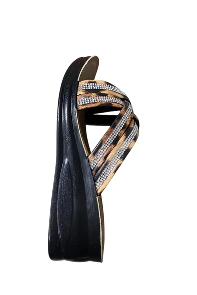 henedi Kadın Dolgu Topuklu Taşlı Yazlık Terlik - Resim 11