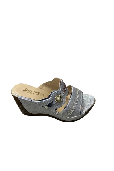 PARMİ Kadın Dolgu Topuk Simli Taşlı Terlik - Resim 5