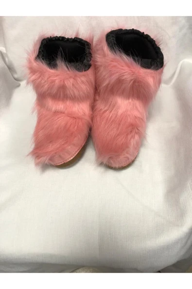 güven kundura Pembe Tüylü Kadın Ev Botu ürün görseli