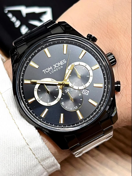 Tom Jones Çelik Kordon Tasarım Kadran  30 Mt Suya Dayanıklı Erkek Kol Saati EJT1.2298.04 ürün görseli