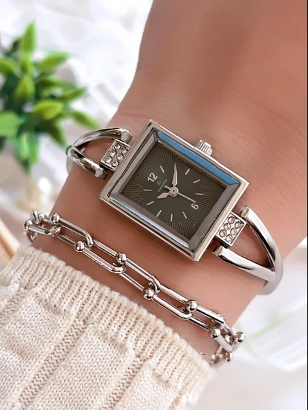 Coliseum Özel Tasarım Vintage Seri Kadın Kol Saati+ Bileklik Hediyeli CL8453.M2 ürün görseli