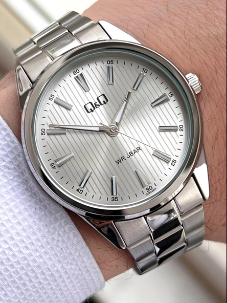 Q&Q Çelik Kordon 3 Atm Suya Dayanıklı 2 Yıl Garantili Erkek Kol Saati EQ.Z94.201Y ürün görseli