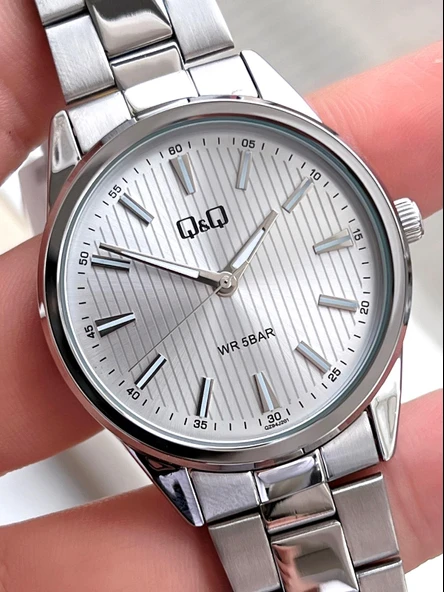 Q&Q Çelik Kordon 3 Atm Suya Dayanıklı 2 Yıl Garantili Erkek Kol Saati EQ.Z94.201Y - Resim 3