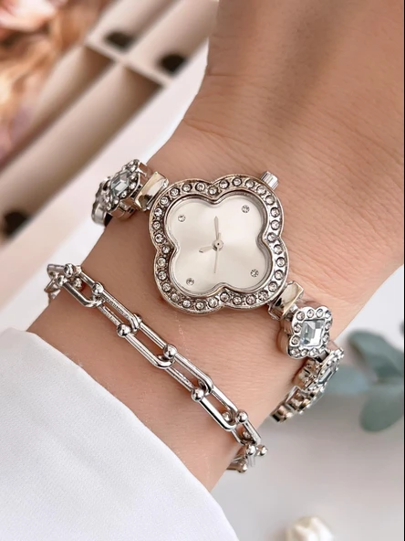 Coliseum Özel Tasarım Vintage Seri Full Taşlı Kadın Kol Saati+Bileklik Hediyeli CL8751.L05 ürün görseli