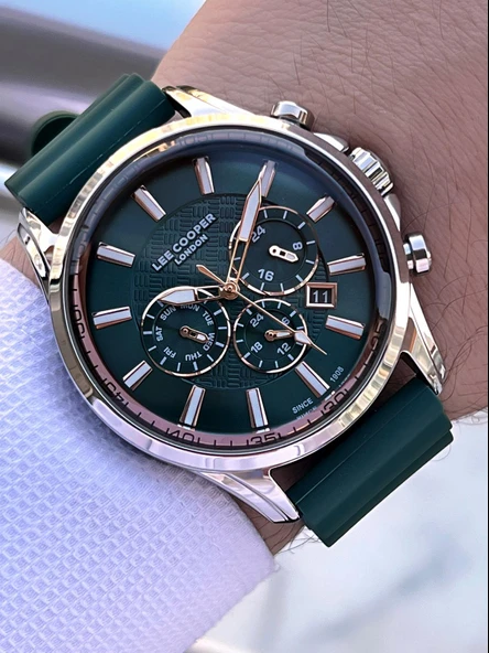 Lee Cooper Silikon Kordon İç Fonksiyonları Aktif 5 Atm Suya Dayanıklı Erkek Kol Saati ELC.08170.375 ürün görseli