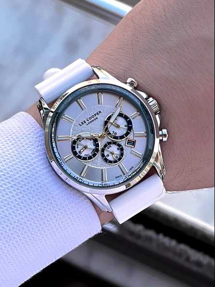 Lee Cooper Silikon Kordon İç Fonksiyonları Aktif 5 Atm Suya Dayanıklı Erkek Kol Saati ELC.08170.333 - Resim 2