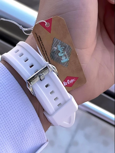 Lee Cooper Silikon Kordon İç Fonksiyonları Aktif 5 Atm Suya Dayanıklı Erkek Kol Saati ELC.08170.333 - Resim 4