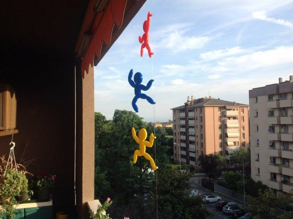 Uçan Şeyler Plastik Aparat